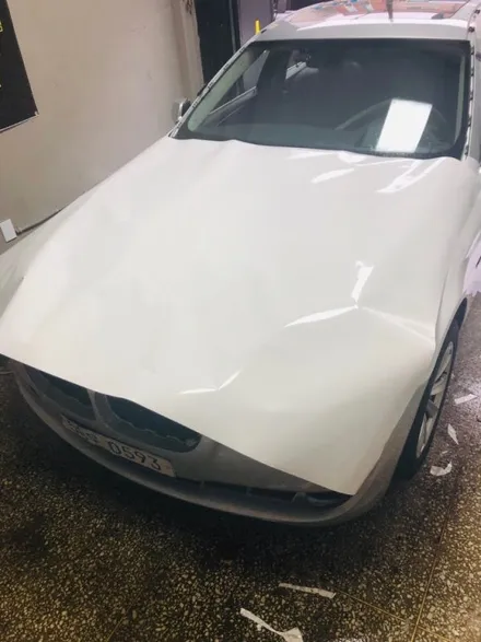 BMW 5시리즈(F10) 유광화이트 전체랩핑 / 구리시 갈매동