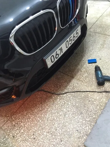 제이엠커스텀) BMW X1 부분랩핑 (프론트 디퓨저+리어디퓨저) 블랙유광작업 / 구리시 갈매동