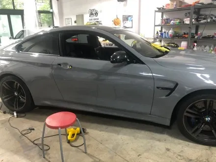 BMW M4 시멘트 그레이 전체랩핑 + 카본파츠 장착 / 구리시 갈매동