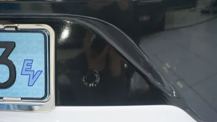 제주랩핑 전기차아이오닉 루프스킨과 범퍼 부분랩핑. / 제주 도남동