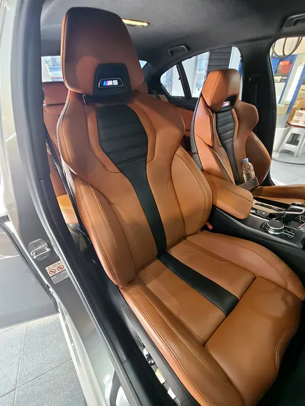 BMW F90 M5 자체 제작 LED 워크인 스위치로 실용성과 인테리어 둘 다 잡기! / 대구 구미