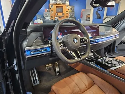 대구 BMW G70 7시리즈 회오리 엠비언트 스피커 AVI BM 100 / 대구 구미