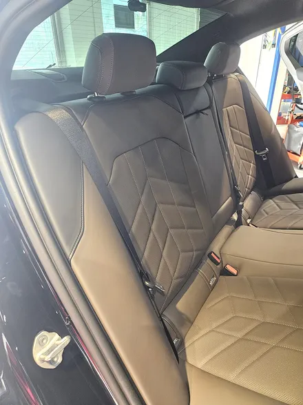 대구 BMW G60 5시리즈 2열 리클라이너 각도 개선으로 뒷좌석 승차감 업그레이드 / 대구 구미