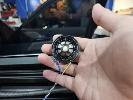 대구 BMW G70 7시리즈 회오리 엠비언트 스피커 AVI BM 100 / 대구 구미