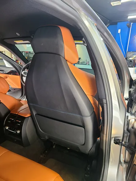 BMW F90 M5 자체 제작 LED 워크인 스위치로 실용성과 인테리어 둘 다 잡기! / 대구 구미