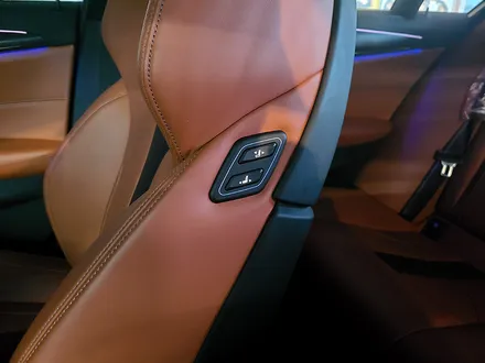 BMW F90 M5 자체 제작 LED 워크인 스위치로 실용성과 인테리어 둘 다 잡기! / 대구 구미