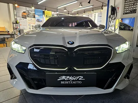BMW G60 5시리즈 아이코닉글로우 M5 블랙 그릴 작업 / 대구 구미