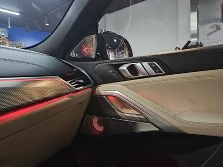 대구 BMW X6 회오리 엠비언트 스피커 커버 시공 실내 분위기 완벽 업그레이드 / 대구 구미
