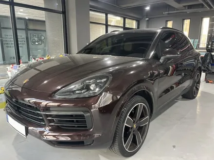 🚗 포르쉐 카이엔 크레용랩핑 완성! 고광택 브라이트그레이 전체랩핑 후기! 랩플래닛 / 김포시 마산동