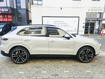 🚗 포르쉐 카이엔 크레용랩핑 완성! 고광택 브라이트그레이 전체랩핑 후기! 랩플래닛 / 김포시 마산동