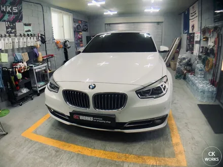 원주 BMW 5gt (f07) 옵디시안블랙 루프스킨 랩핑시공기 / 원주시 반곡동