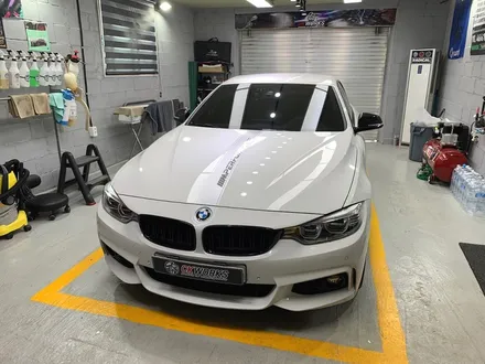 원주자동차랩핑전문점 BMW 428i M스포츠 (f32) 컨버터블 루프스킨_원주카스킨_원주ppf시공점 / 원주시 반곡동
