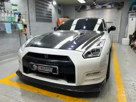 닛산 GTR35 텍랩 고광택 화이트펄 전체랩핑 시공과 데칼로 변화주기! / 원주시 반곡동