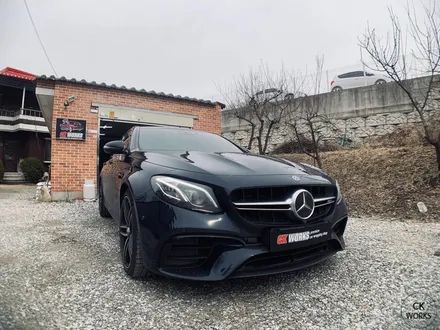 원주 메르세데스 벤츠 E63 AMG(W213) 크롬딜리트 & 리얼카본랩핑 / 원주시 반곡동