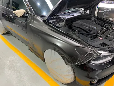 원주랩핑 BMW 5gt 에이버리슈프림 사틴다크바솔트 전체랩핑_원주카스킨_원주PPF시공전문점 / 원주시 반곡동