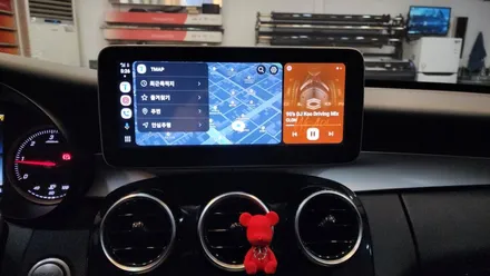 벤츠 W205 C클래스 10.25인치 터치카플레이&안드로이드오토 시공