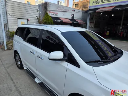 대전 열차단썬팅 올뉴카니발 기존필름제거후 글라스틴트 펜더S 시공