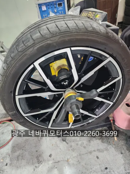 BMW 530i 다이아컷팅휠복원은 네바퀴모터스에서 / 광주 북구, 서구, 남구, 동구