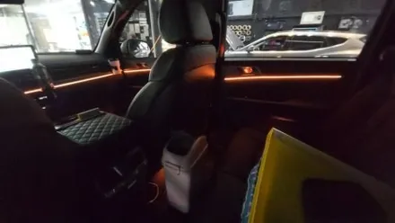렉스턴 스포츠칸 실내 엠비언트 데쉬보드+도어+도어캐치+풋등 / 천안시 서북구