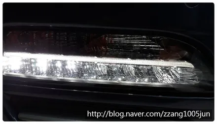 천안헤드라이트복원-불빛속에 뿌옇게 보이는 원인! 포르쉐시공 / 천안시 서북구