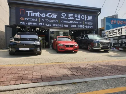 테슬라모델X 포스제로 보조배터리 + 파인뷰 GX3000 블랙박스 천안블랙박스 전문시공점 / 천안,청주,세종,대전