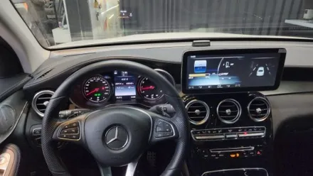 벤츠 GLC300D 안드로이드 올인원 네비게이션 카나로W 12.3  시공으로 터치까지 마음대로 / 천안,청주,세종,대전