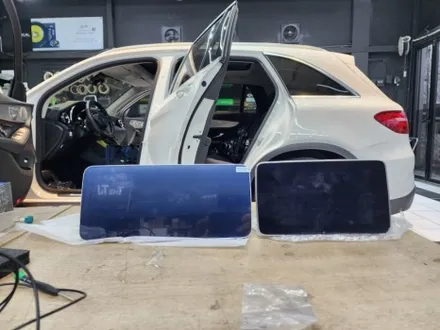 벤츠 GLC300D 안드로이드 올인원 네비게이션 카나로W 12.3  시공으로 터치까지 마음대로 / 천안,청주,세종,대전