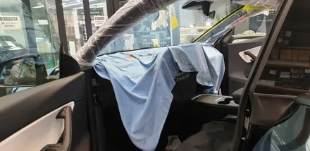 테슬라모델 Y 화이트시트와 잘어울리는 틴트어카 포시즌필름 국민농도 시공 / 천안,청주,세종,대전