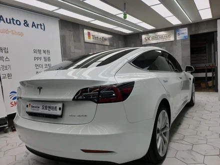 천안썬팅 잘하는곳에 테슬라모델3 전체시공 맡겨주세요. / 천안,청주,세종,대전
