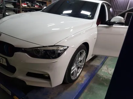 BMW F30 320d     3세대 면발광  엠비언트 (남양주 거제도 전라도광주 안산 대구 포천 용인 시공 / 남양주, 노원, 하남, 송파