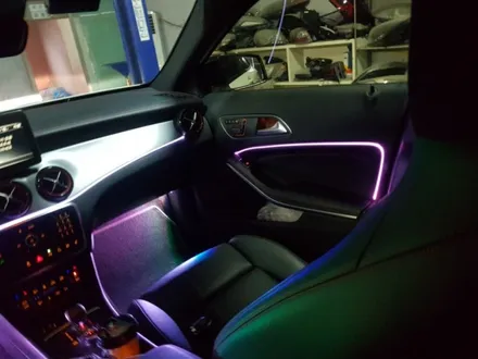 벤츠 GLA45 AMG 3세대 면발광 엠비언트 풋등 시공   남양주 포천 용인 대구 전라도광주 거제도 3세대 면발광 엠비언트 시공 / 남양주, 노원, 하남, 송파