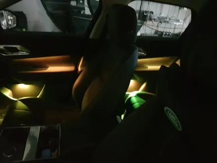 레인지로버 벨라 엠비언트 이대로는 안되 풀컬러 엠비언트로 광량업 해서 실내 분위기를 바꿔보자 / 남양주, 노원, 하남, 송파