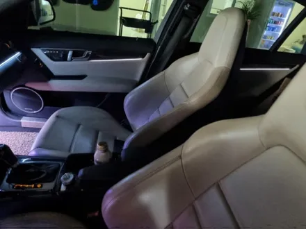벤츠 W204 C63 AMG 간접조명방식 엠비언트로 실내를 꾸며보자 / 남양주, 노원, 하남, 송파