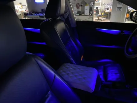 렉서스 E300 실내 무드램프 약하다 약해~~  풀컬러 엠비언트로 광량 업그레이드 해보는거 어때? / 남양주, 노원, 하남, 송파