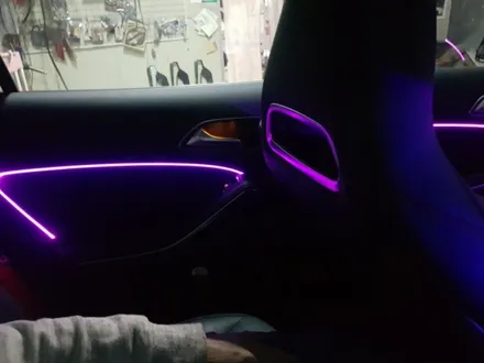 벤츠 GLA45 AMG 3세대 면발광 엠비언트 풋등 시공   남양주 포천 용인 대구 전라도광주 거제도 3세대 면발광 엠비언트 시공 / 남양주, 노원, 하남, 송파