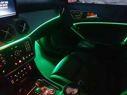 벤츠 GLA45 AMG 3세대 면발광 엠비언트 풋등 시공   남양주 포천 용인 대구 전라도광주 거제도 3세대 면발광 엠비언트 시공 / 남양주, 노원, 하남, 송파