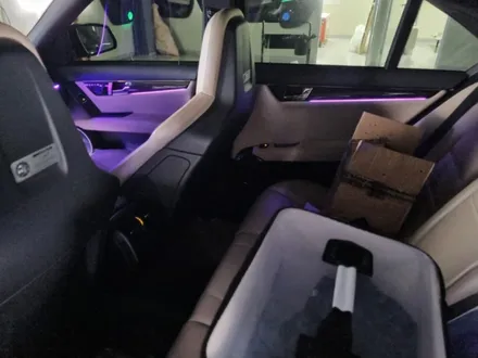 벤츠 W204 C63 AMG 간접조명방식 엠비언트로 실내를 꾸며보자 / 남양주, 노원, 하남, 송파