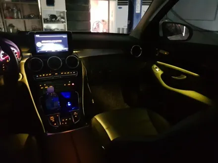 W205 C200 엠비언트 순정 엠비언트가 없어요 그럼 순정 엠비언트 처럼 매립하여 비노출 엠비언트 튜닝 해바요 / 남양주, 노원, 하남, 송파