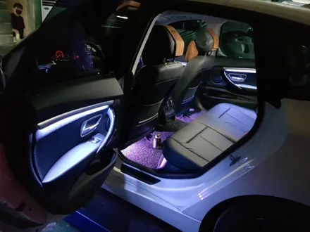 BMW 3GT  실내가 허전해 화려하게 비노출 엠비언트로 실내 분위기를 바꿔보자 F32 엠비언트 / 남양주, 노원, 하남, 송파