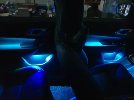 레인지로버 벨라 엠비언트 이대로는 안되 풀컬러 엠비언트로 광량업 해서 실내 분위기를 바꿔보자 / 남양주, 노원, 하남, 송파