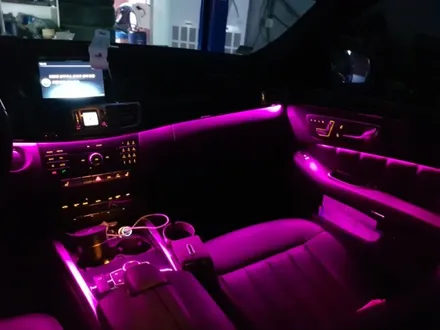 벤츠 W212 E클래스 엠비언트 풀컬러 RGB 엠비언트로 실내 분위기를 바꿔보자~ / 남양주, 노원, 하남, 송파