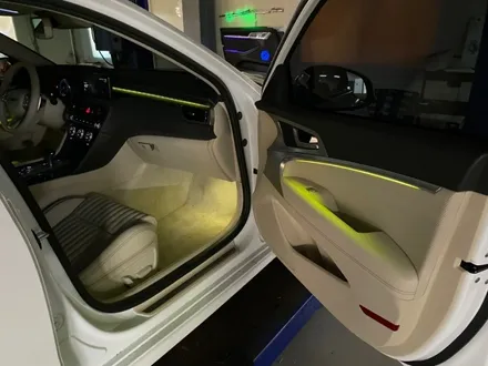 g70 엠비언트 실내에 변화를 주기에는 조명 업그레이드가 최고 입니다 튜닝빨지대로~~ / 남양주, 노원, 하남, 송파