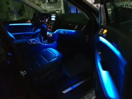 벤츠 GLE 350D 엠비언트 풀컬러 엠비언트로 가즈아~~ / 남양주, 노원, 하남, 송파