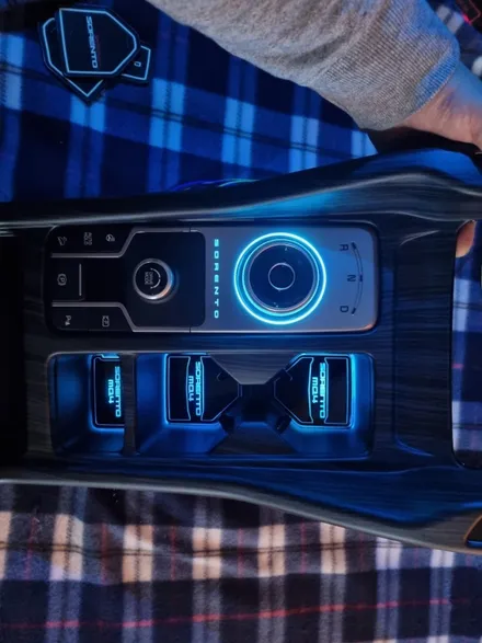 쏘렌토 mq4 컵홀더 도어캐치 풋등 기어다이얼 레터링 실내 LED튜닝 해보자 ~ / 남양주, 노원, 하남, 송파