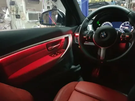 BMW F30 320d     3세대 면발광  엠비언트 (남양주 거제도 전라도광주 안산 대구 포천 용인 시공 / 남양주, 노원, 하남, 송파