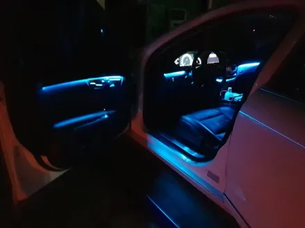 벤츠 S클레스 (W221) 순정엠비언트가 없어도 괸찮아 비노출 엠비언트로 순정처럼 튜닝해바요~~ / 남양주, 노원, 하남, 송파
