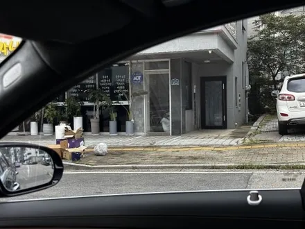 용산구 용산 썬팅 벤츠S63 AMG 프라이버시와 열차단을 모두 잡은 틴팅 조합으로 재시공. / 고양 덕양구 원흥동