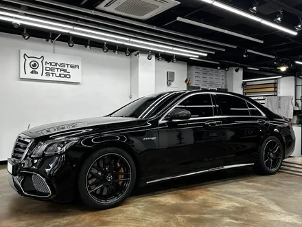 용산구 용산 썬팅 벤츠S63 AMG 프라이버시와 열차단을 모두 잡은 틴팅 조합으로 재시공. / 고양 덕양구 원흥동
