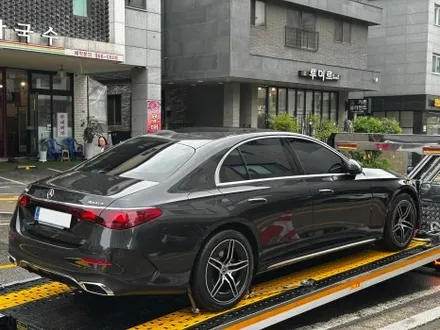 벤츠 E300 강서구 썬팅 - 시인성 최고 생고뱅 파노라마 럭스X . / 고양 덕양구 원흥동