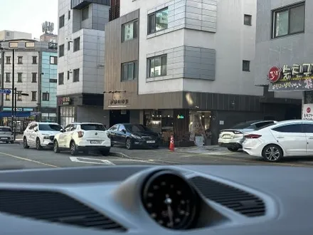 포르쉐 카이엔 후퍼옵틱 프나세 백화현상으로  한 달도 안 돼서 다 뜯어낸 사연..... / 고양 덕양구 원흥동